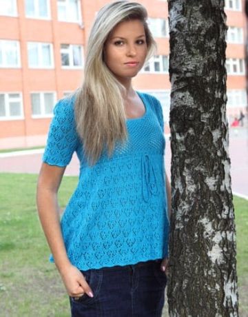 Tunic with Lace and Lattice Pattern